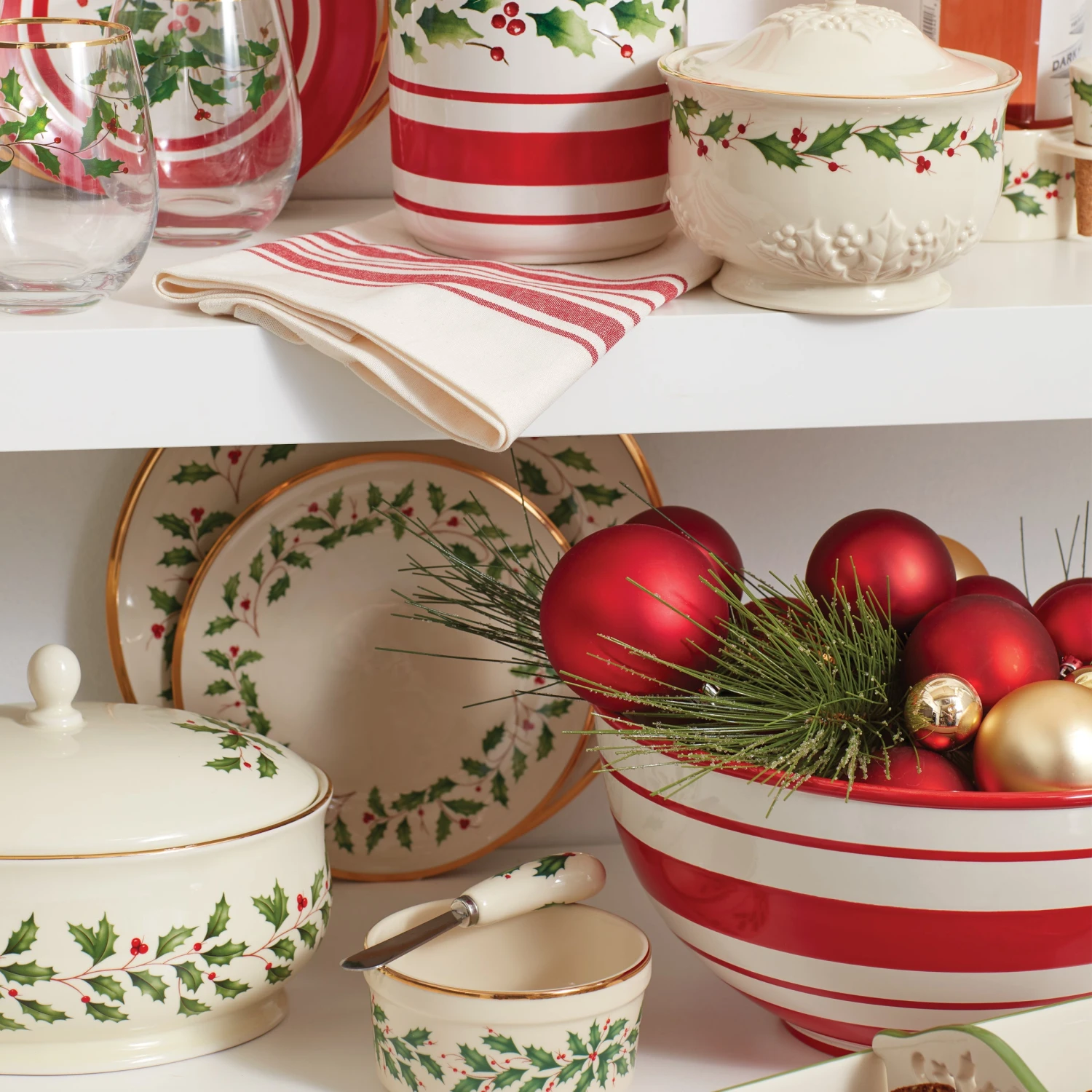 Lenox Holiday Handpaint Stripe Mixing Bowl - Image 3